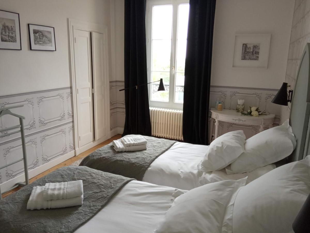 Les Mariesis Bed and Breakfast Osmanville Buitenkant foto