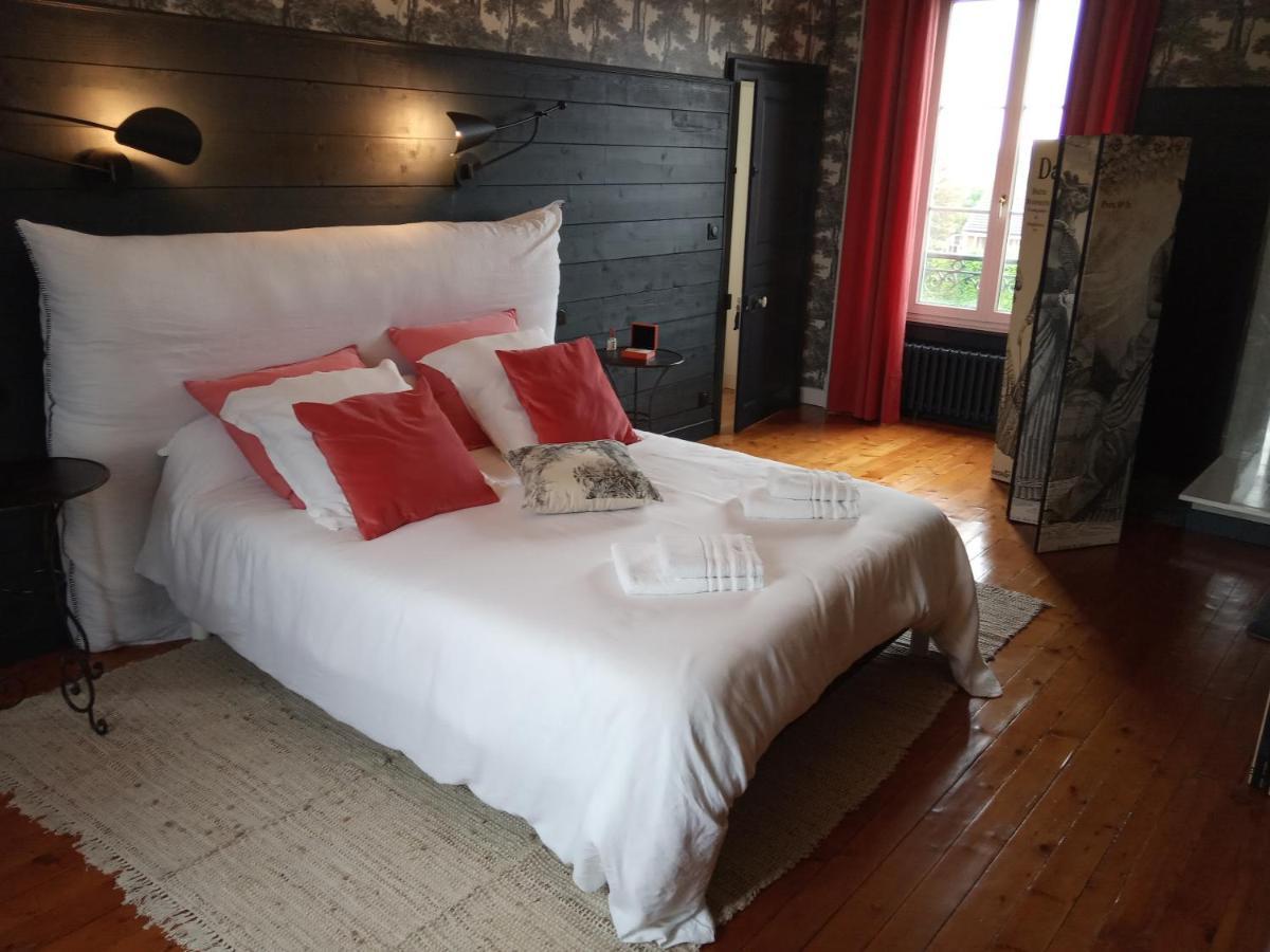 Les Mariesis Bed and Breakfast Osmanville Buitenkant foto