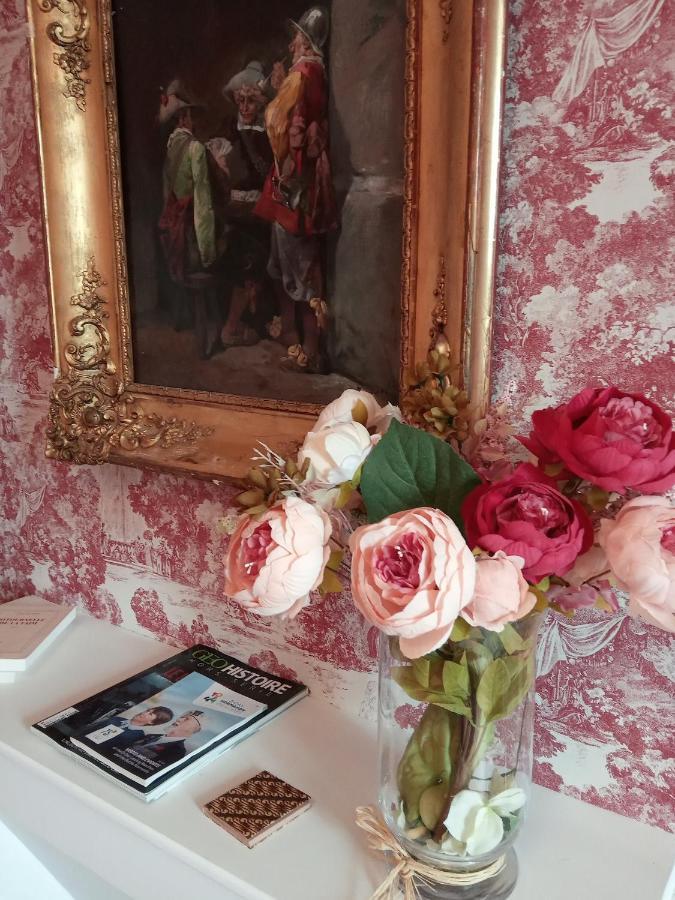 Les Mariesis Bed and Breakfast Osmanville Buitenkant foto